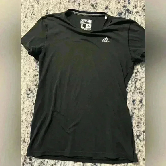 Cute, comfy, short sleeve Adidas Tee - Picture 1 of 5